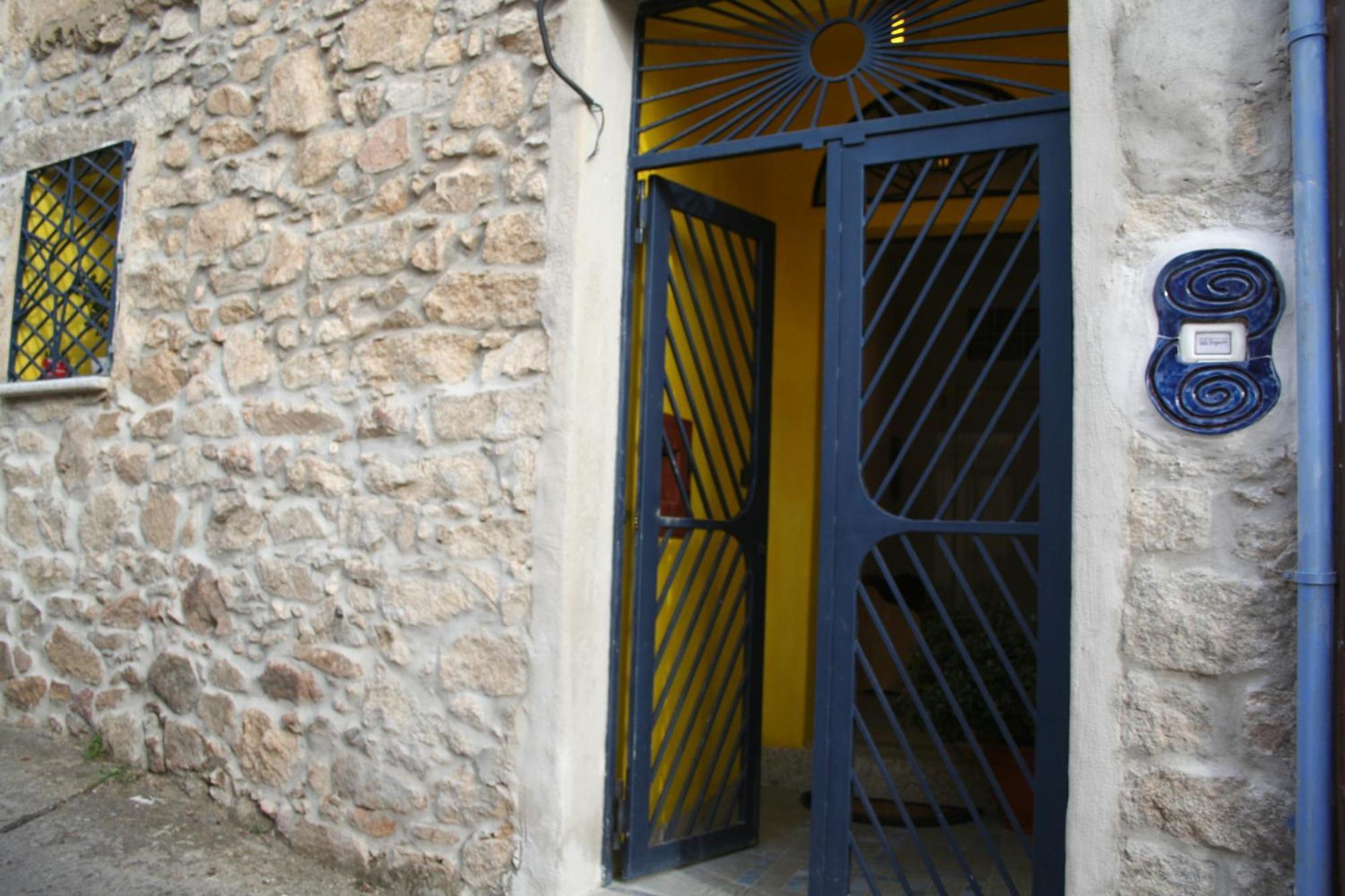 Orgosolo B&B Sardegna Eksteriør billede